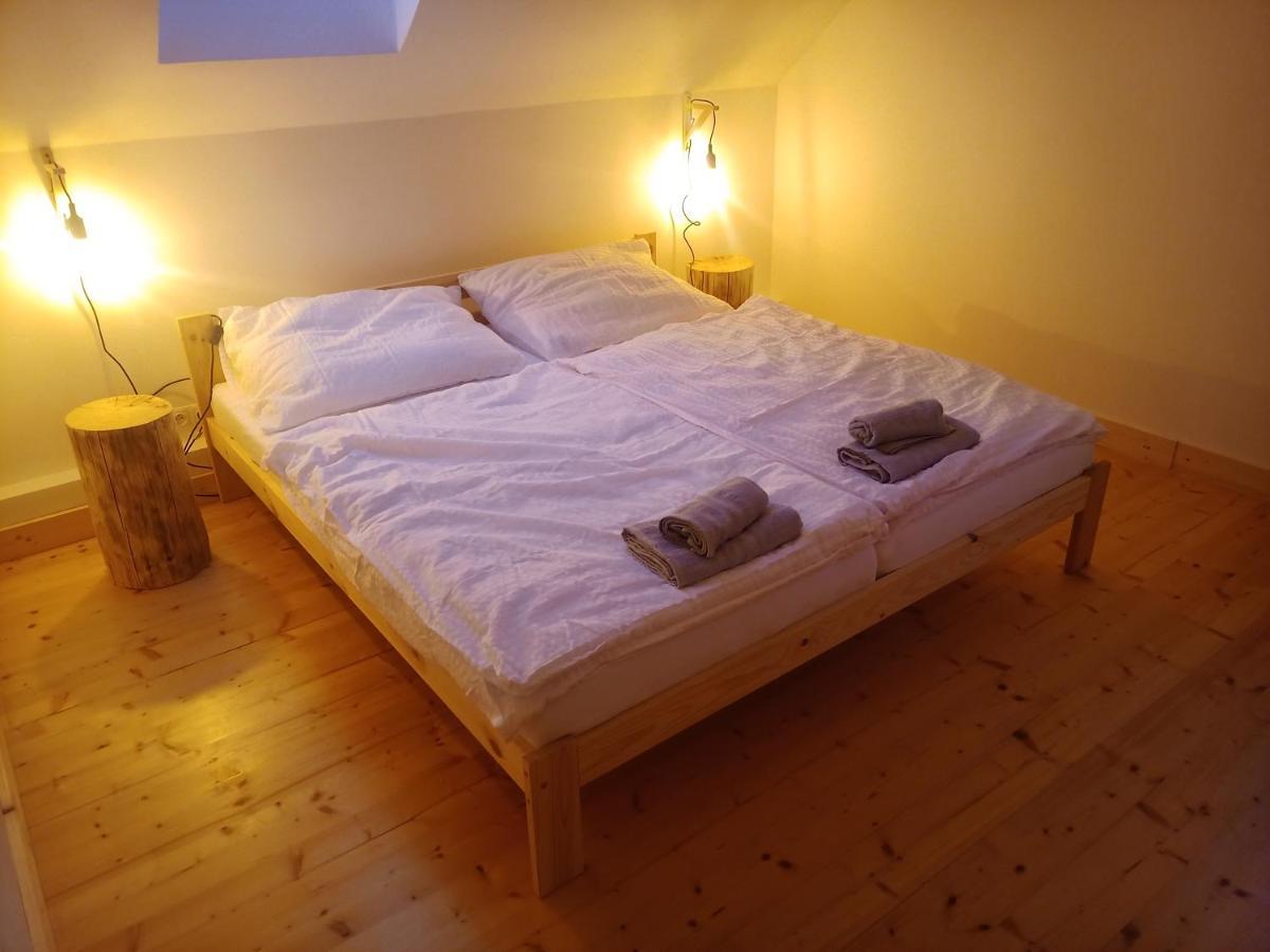 Wellness Srub U Holubu Vila Malsice Exterior foto