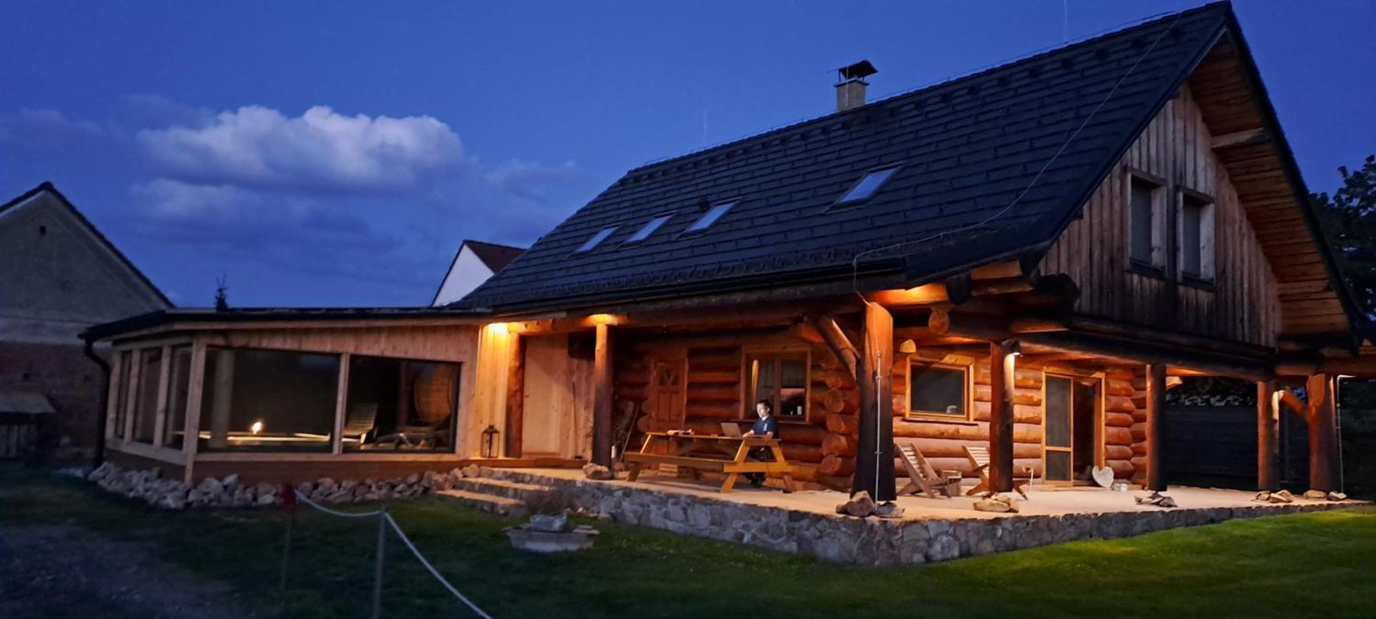 Wellness Srub U Holubu Vila Malsice Exterior foto